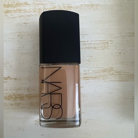 NARS Sheer Glow Foundation - ARUBA Medium 6 - Picture 3 of 5